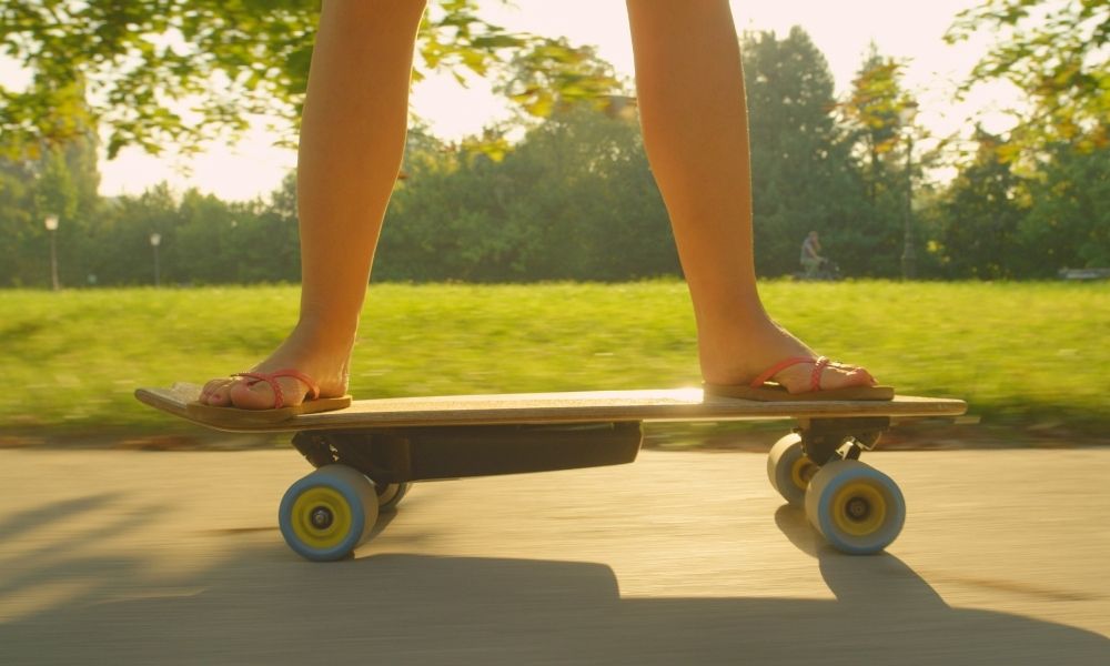A Guide To the Different Types of Electric Skateboards — Voltaire