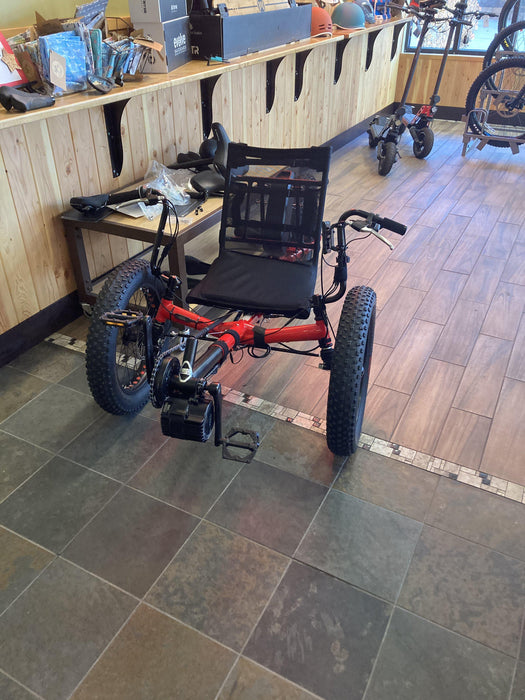 ELECTRIC Fat-Tad Trike with 1000w BBSHD Mid-Drive and Long Range 17AH Battery-Voltaire Cycles of Central Oregon