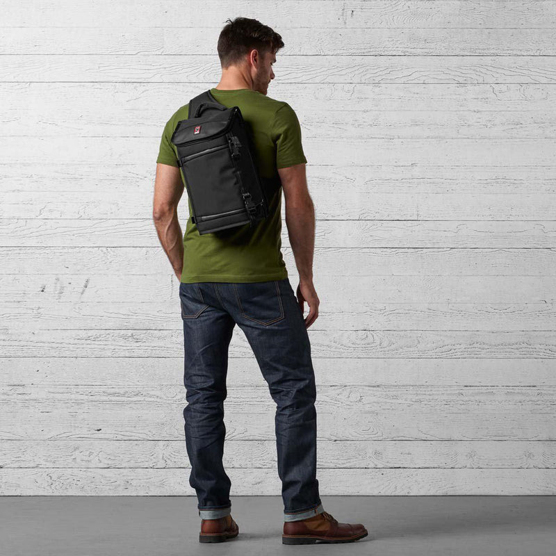 Chrome Niko Messenger Bag-Voltaire Cycles