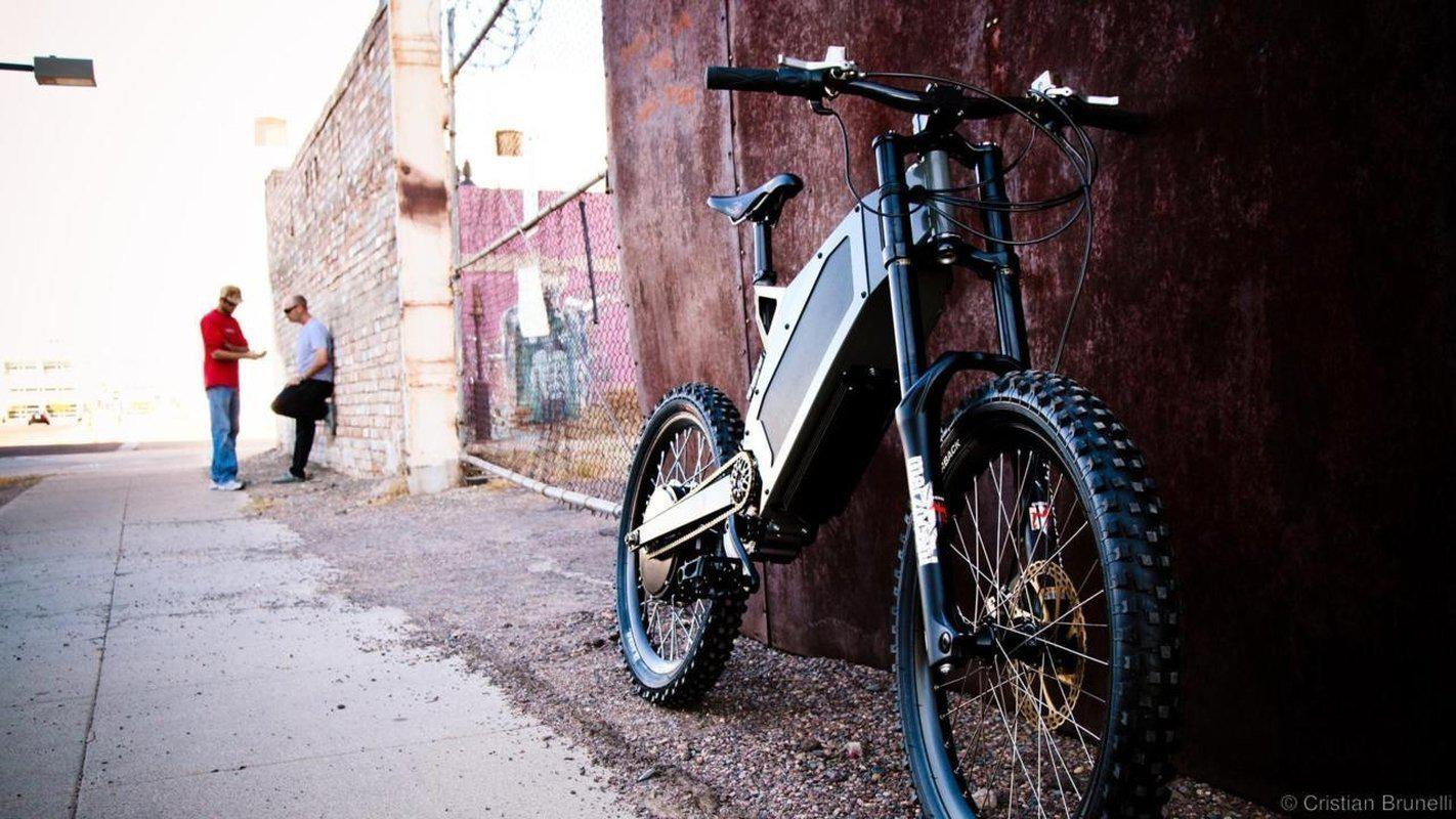 B-52 Stealth Bomber Electric Mountain Bike – 50mph Hybrid B-52 Stealth Bomber Electric Mountain Bike – 50mph Hybrid