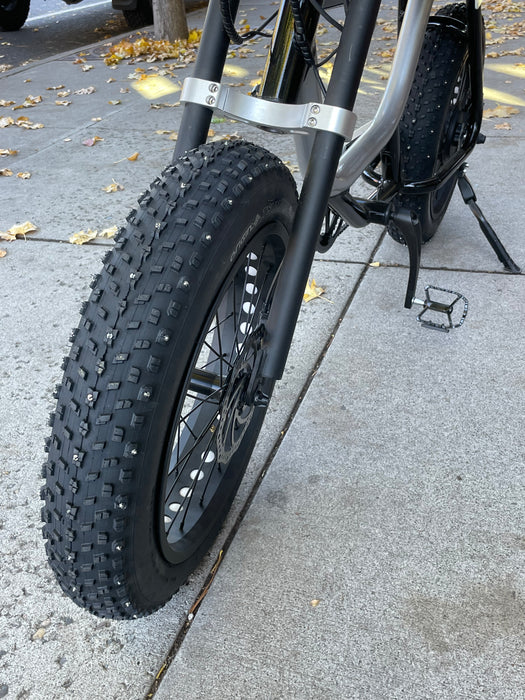 20x4 Studded Fat Tire "VoltaireTooth"