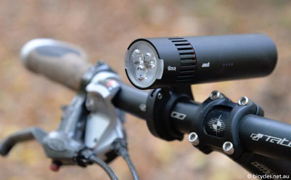 PWR Trail 1000 Bicycle Light - with Backup Battery Pack-Voltaire Cycles